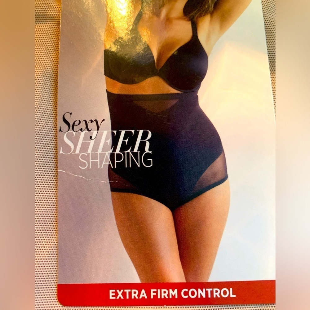 Miraclesuit firm control Highwaist Breif new with tags size Medium